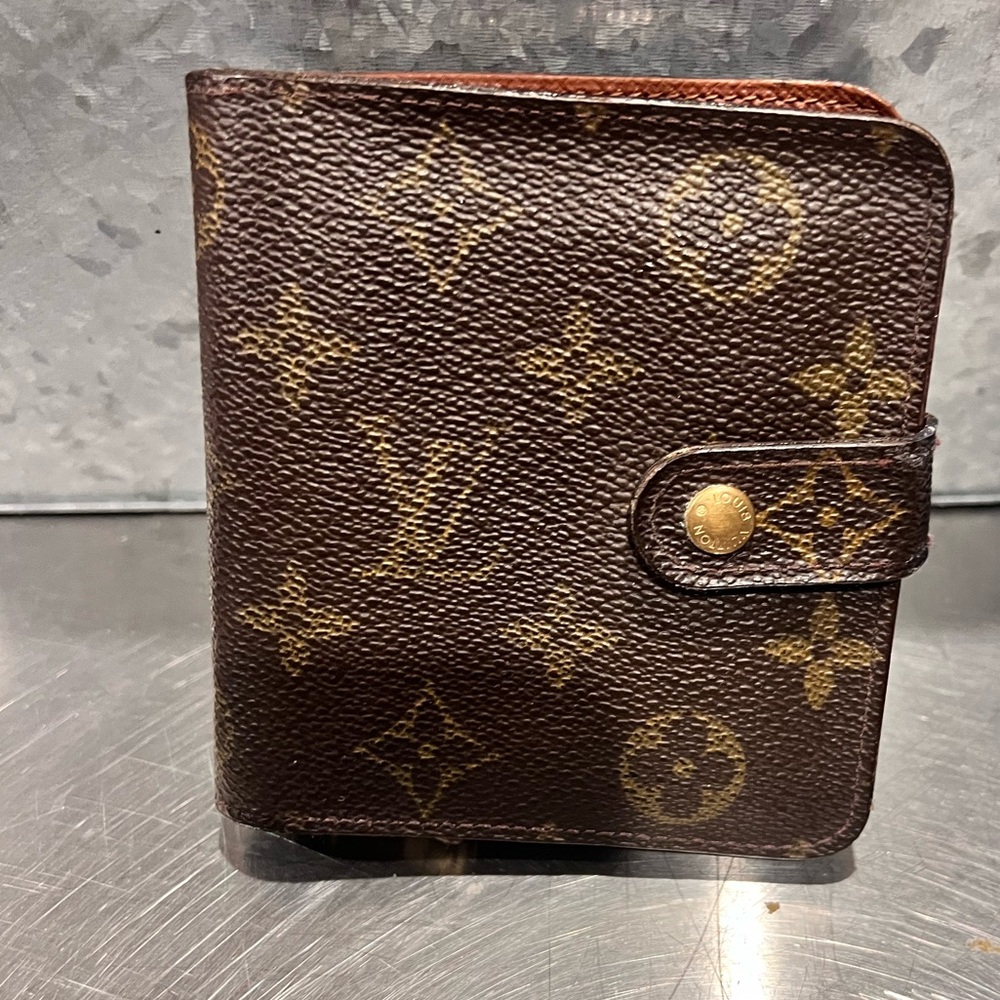 Louis Vuitton Monogram Compact Zip Bifold Wallet
